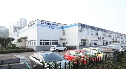 兩江湖畔，天然氧吧 翠渝路社區(qū)的蝶變之美